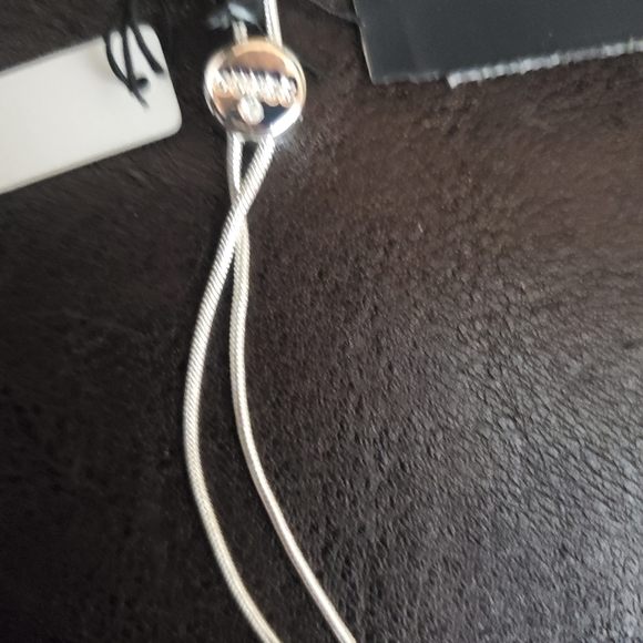 Guess Bracelet ๐ - Picture 4 of 6